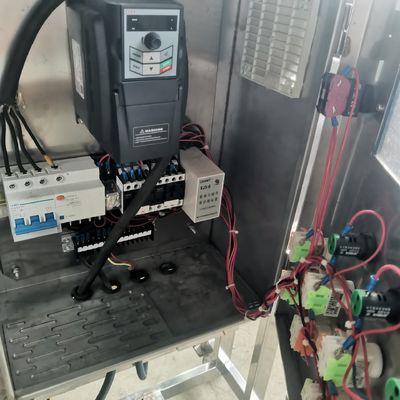 Warmteverwerking Vleesverwerkingsmachine Op maat gemaakte meelvorming voor op maat gemaakte behoeften