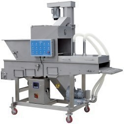 Vleesmaler- en broodmachine voor thermische verwerking coating applicator