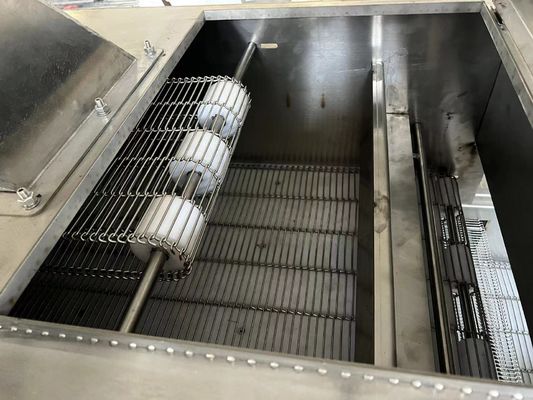 Gepersonaliseerde 380V Fish Nugget Culet Flouring Machine Preduster voor binnen uw behoeften