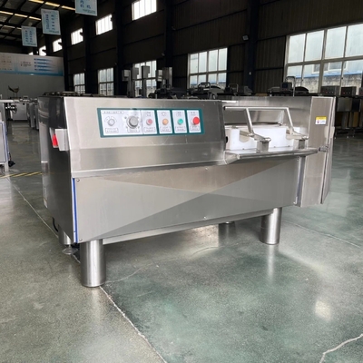Warmteverwerking Industrieel Elektrisch Automatisch Commercieel Kubusvlees Dicer 1480x800x980mm